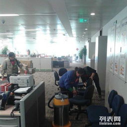 專業保潔二十年，信賴之選 開荒保潔、商務辦公、工廠學校等全方位服務與咨詢